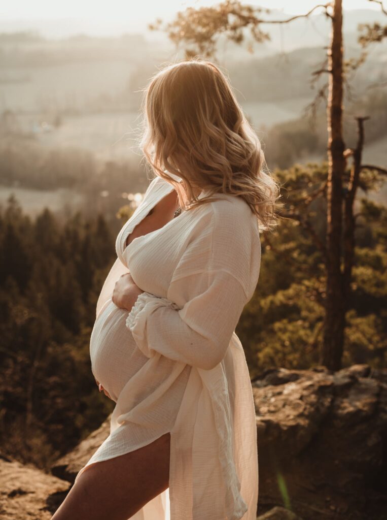 jana-hanzalova-rodinna-a-svatebni-fotografka-tehotenske